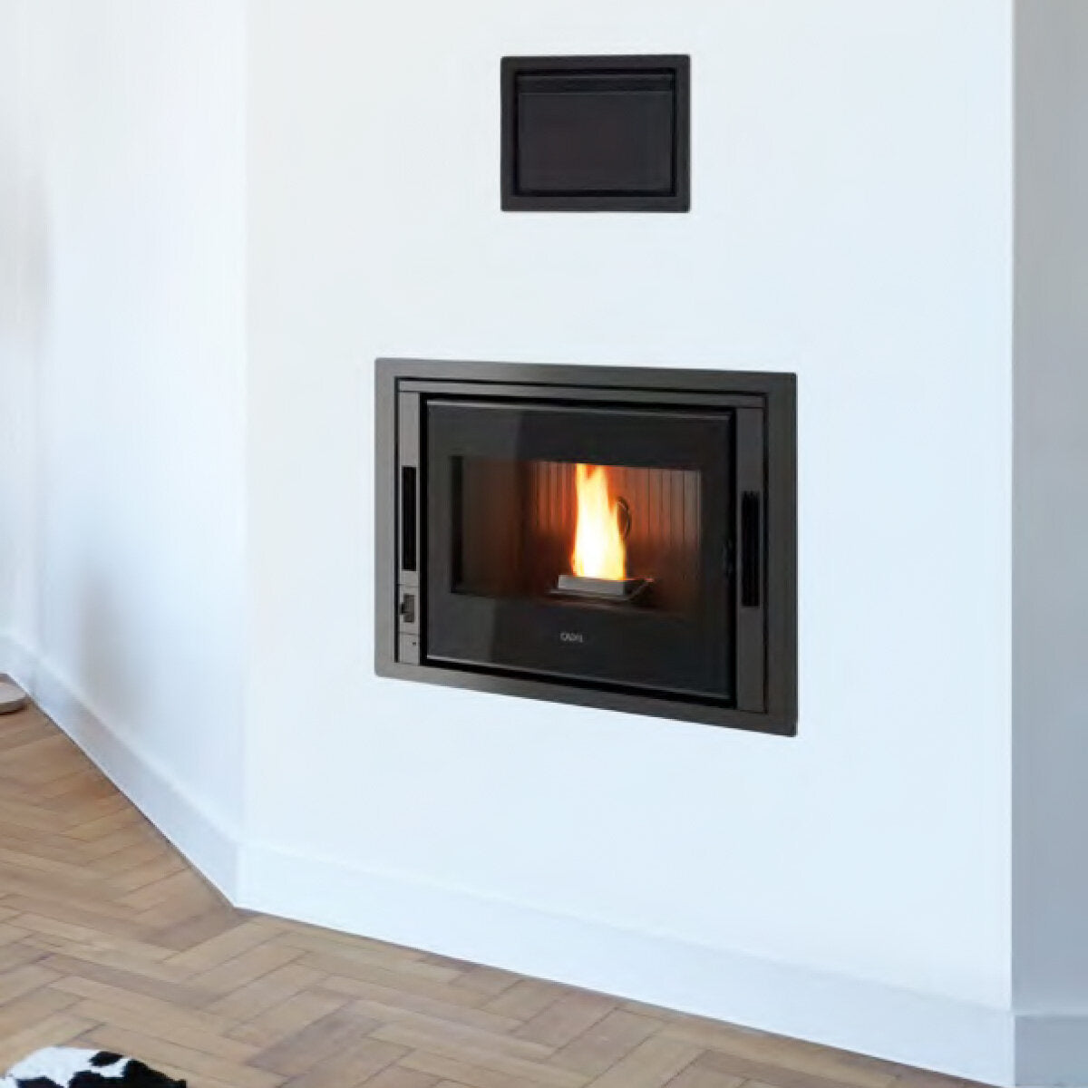 Pellet loading hatch for CADEL Zefiro 9 insert