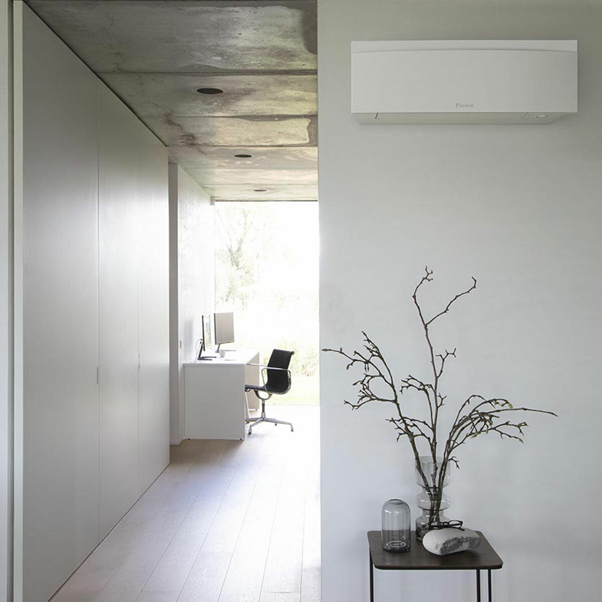 Daikin Emura air conditioner 3 split panels 9000+9000+12000+18000 BTU inverter A+ wifi outdoor unit 7.8 kW White