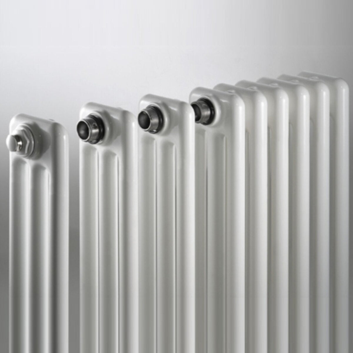 Radiateur colonne acier Ercos Comby 4 éléments 3 colonnes entraxe 600 mm